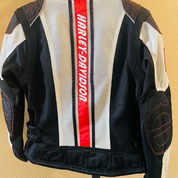 Harley Davidson Jacket - Picture 3 of 4
